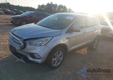 2017 Ford Escape Se из США, поврежденный, VIN 1FMCU9GD0HUB93698